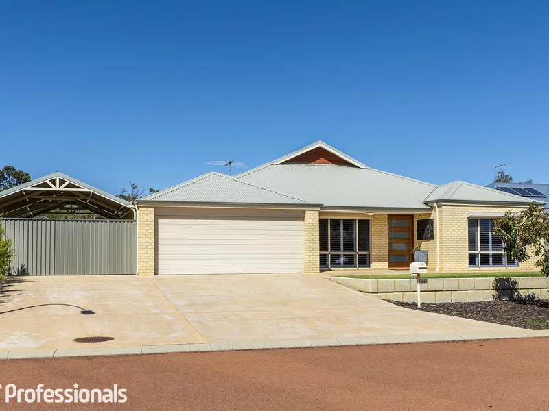 Supersized Scarp living 706sqm block