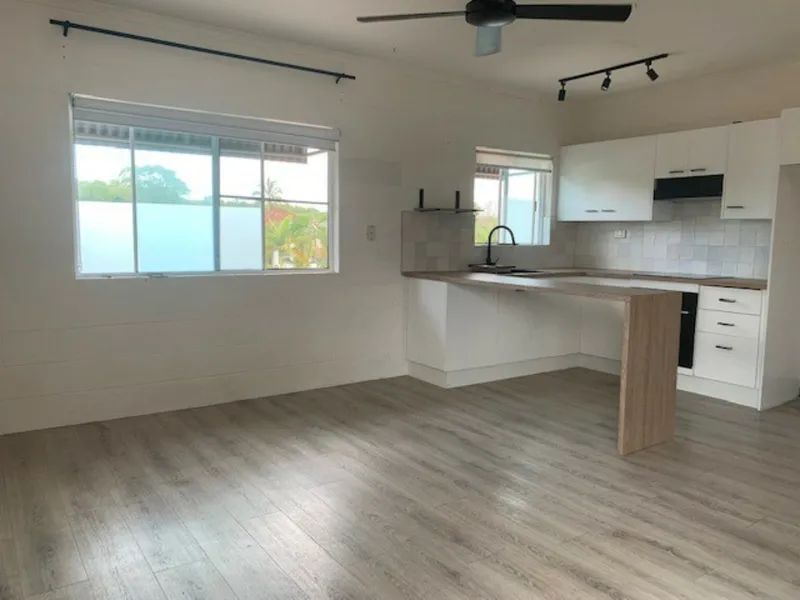 TOP FLOOR - PRIVATE LITTLE GEM.