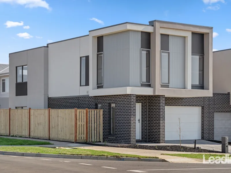 Modern Family Living in Prime Redstone Estate Location!