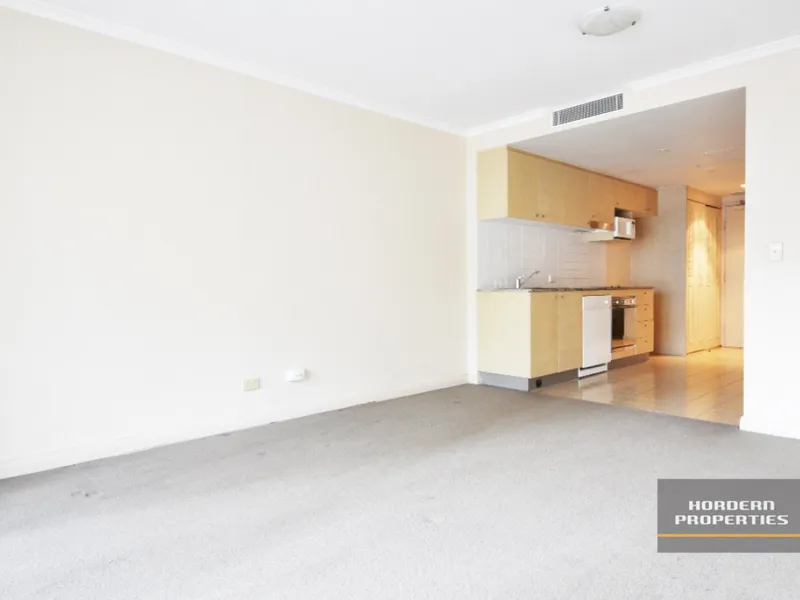 MODERN STUDIO APARTMENT