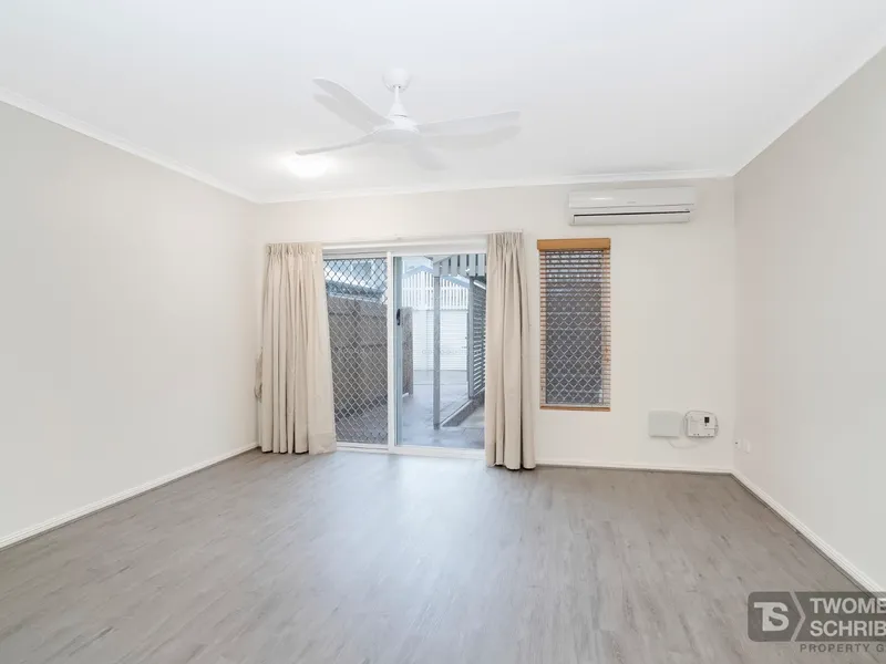 Beautifully Presented Townhouse Close To The City