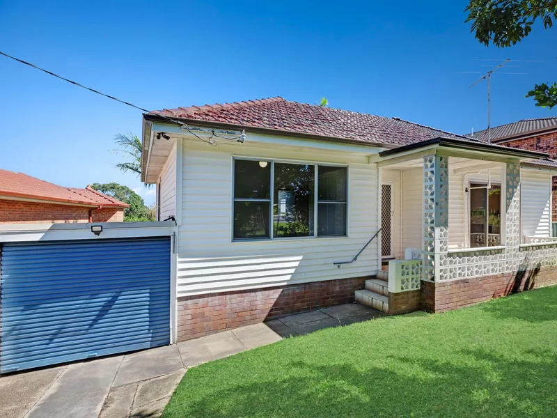RENOVATED HOME IN CENTRAL CHARLETOWN