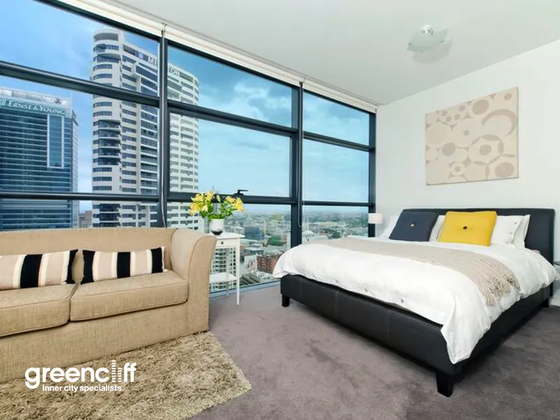 FURNISHED STUDIO WITH CITY VIEWS