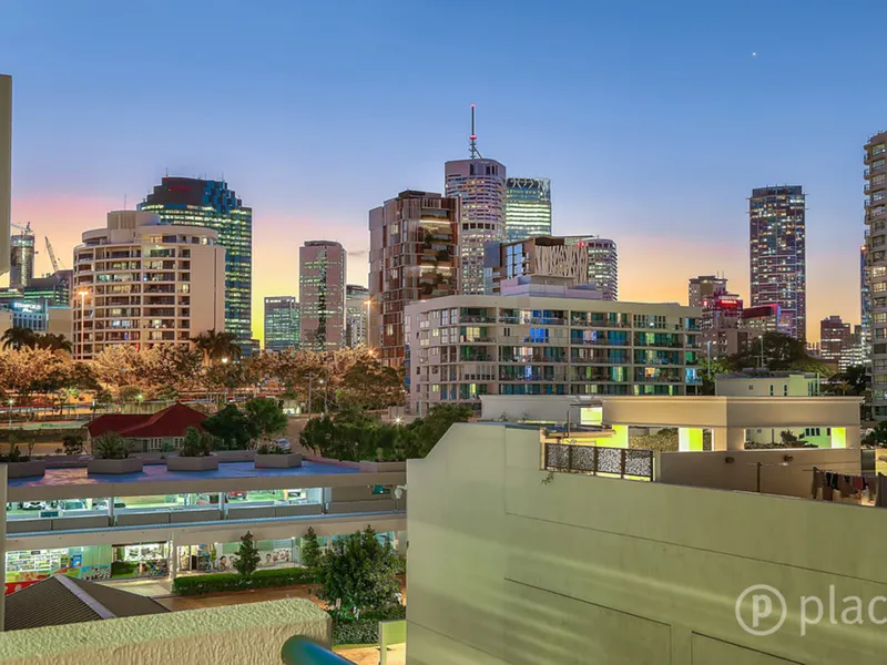 North east apartment with amazing city and river views.