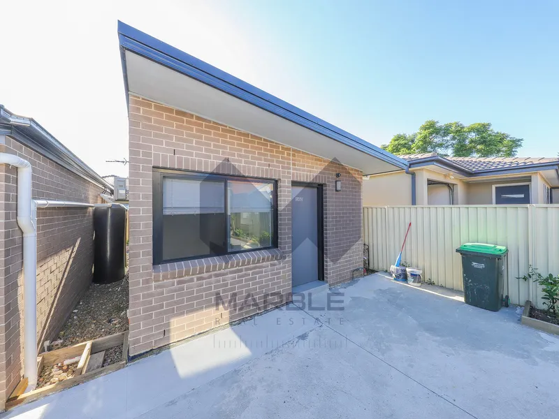 Near new modern granny flat