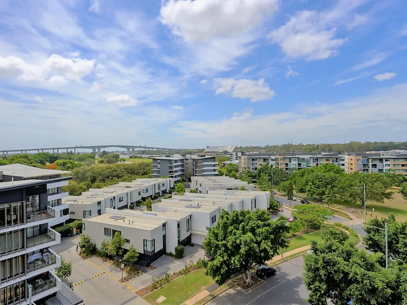 Level 7 - Panoramic North East Vistas