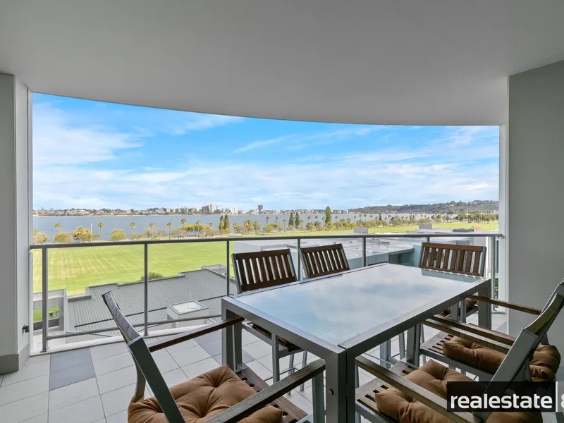 Luxury Apartment With Captivating Swan River Views!