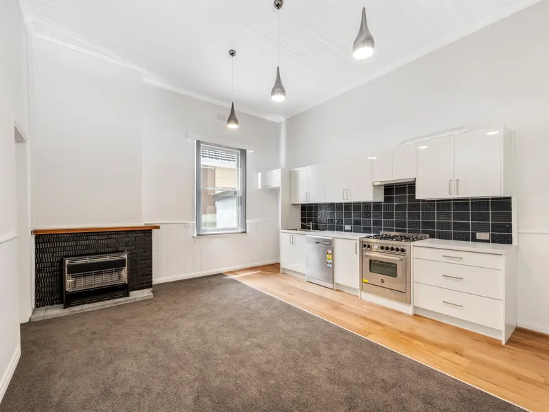 Renovated and private rear located unit or granny flat