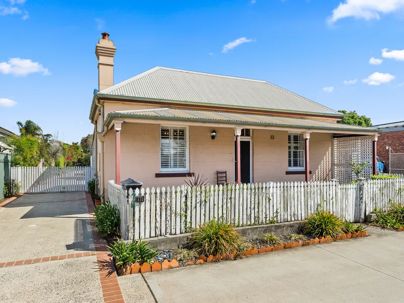 Oldest House of Albion Park
