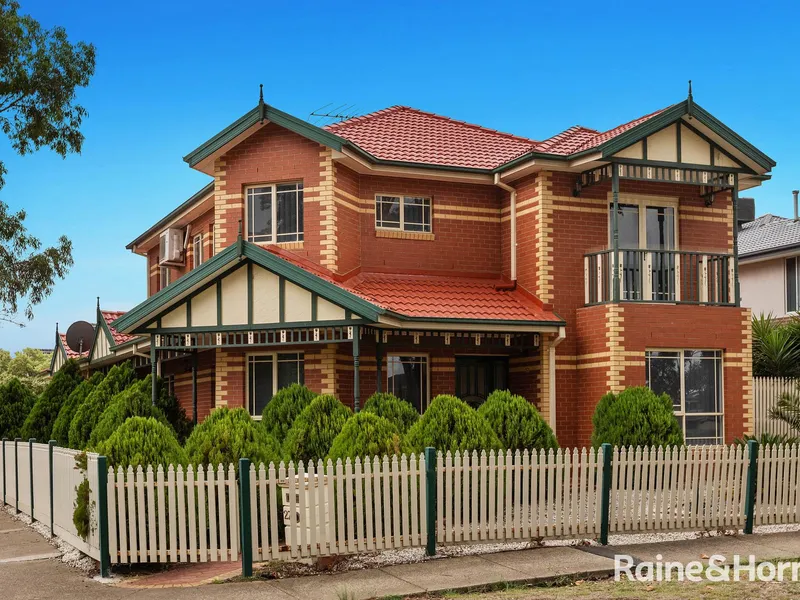 Parkside Living at its Best!