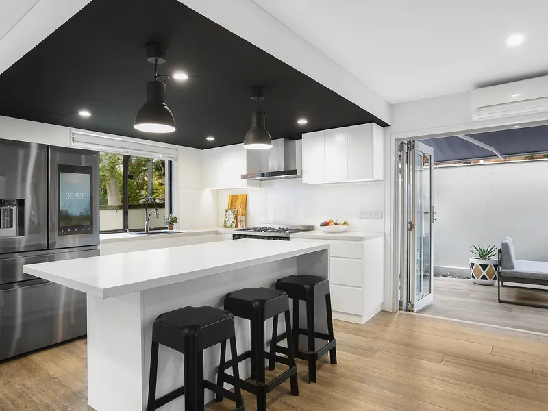 Spacious townhouse offers easycare beachside luxury