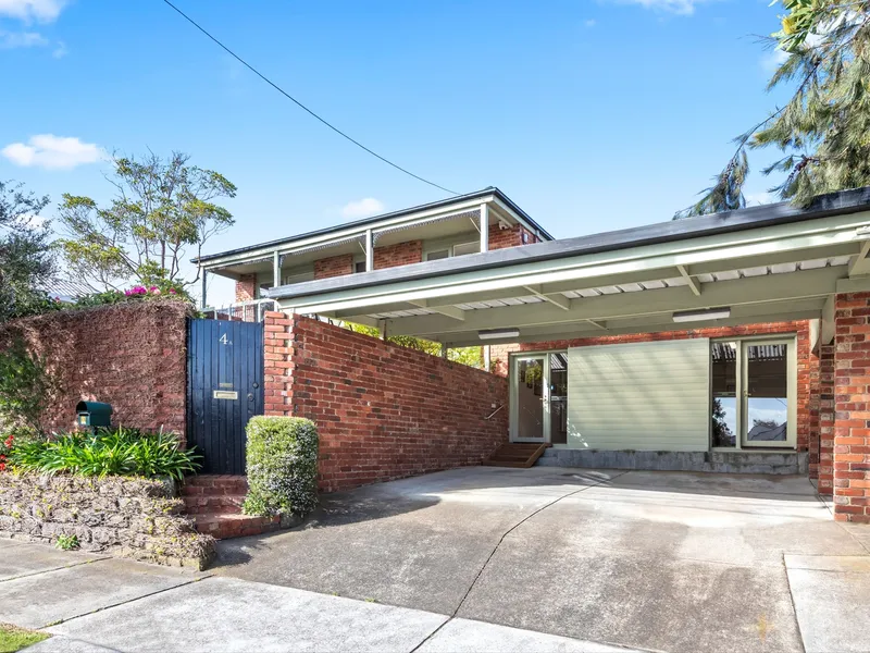 A PREMIER LOCATION WITH BAY VIEWS