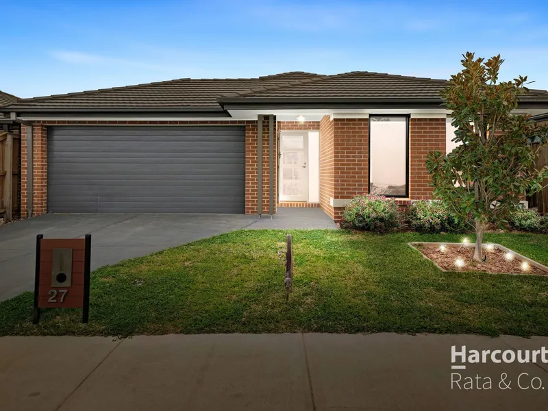 Modern Family Gem in Prime Maddingley Location