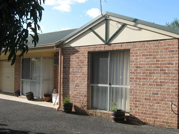 3 BEDROOM MODERN UNIT