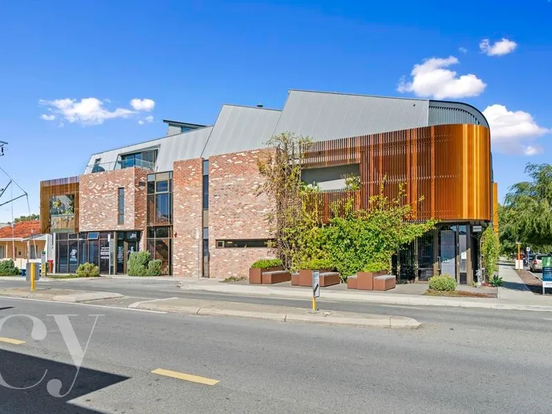 Urban-Chic Design In Beach Setting.