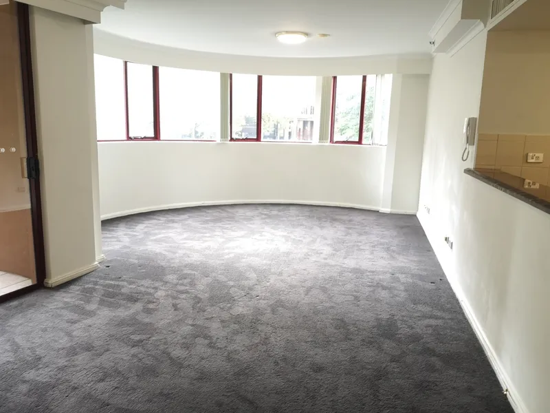 Unfurnished 2 Bedroom Apt in Millennium Towers