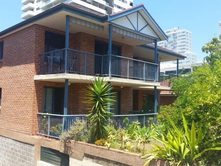 AFFORDABLE & MODERN IN SECURE COMPLEX CLOSE TO BURWOOD PARK, STATION & WESTFIELD