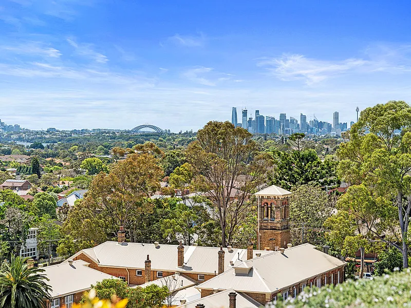 Stunning One Bedroom Apartment in Handy Location - Enter via Boundary Street