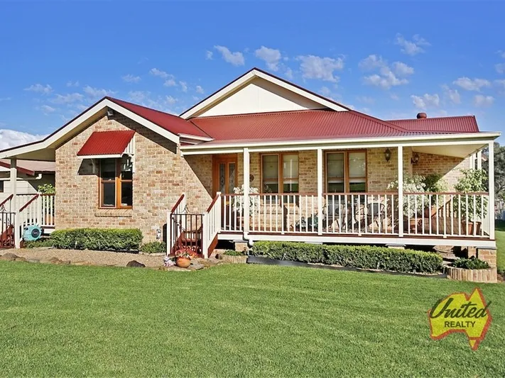 LOVELY COUNTRY STYLE HOME