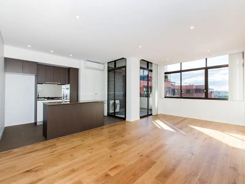 MODERN APARTMENT, NORTHERN ASPECT