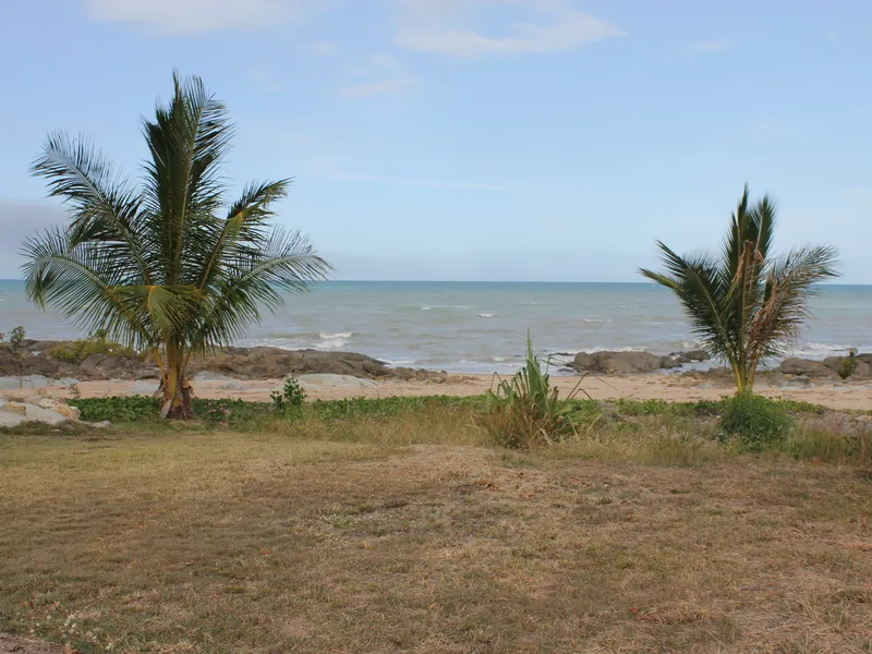 Price Drop!!!!!! Beach Front Block