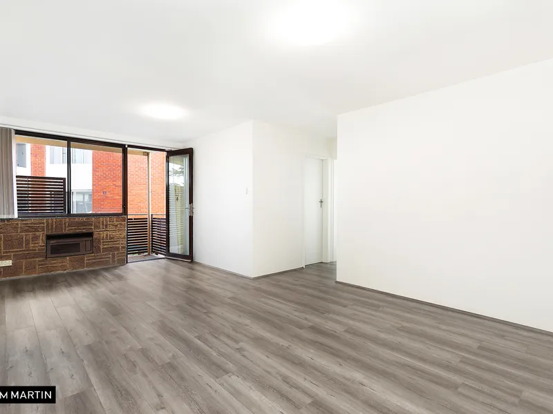 MGM MARTIN - TWO BEDROOM APARTMENT (FRESHLY RENOVATED)