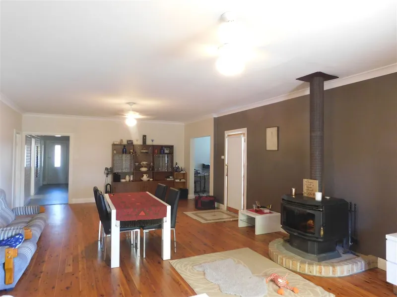 FAMILIES !   4 bedrooms 2 Bathrooms