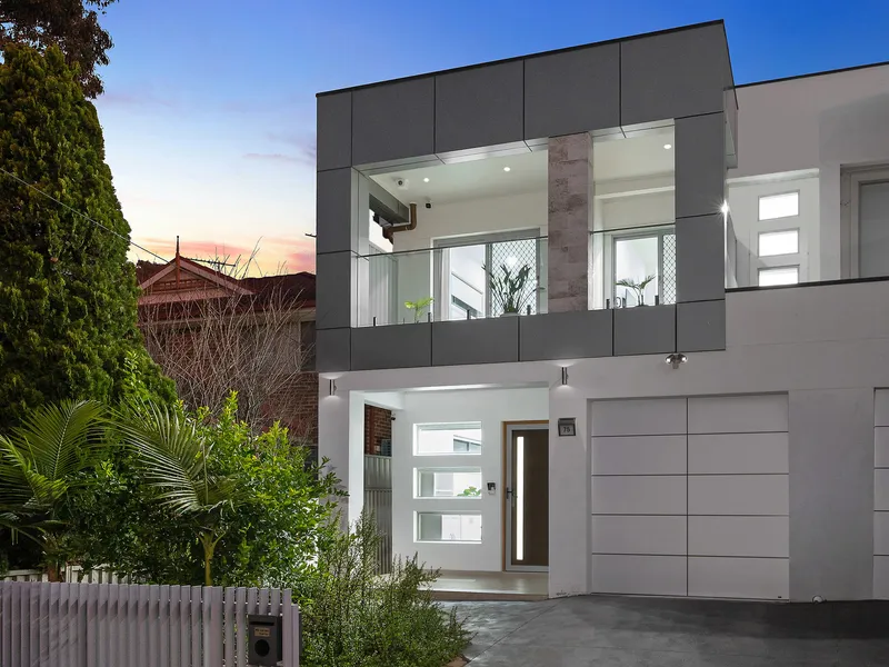 Luxurious duplex with self-contained accommodation