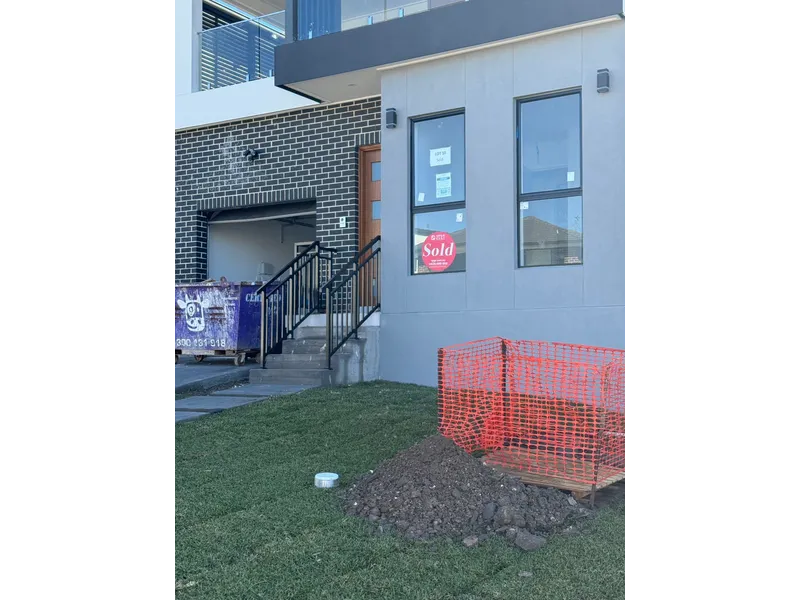 Brand New Stunning Double Storey 5-Bedroom+Study House- Luxury Living Awaits! Neighborhood of Rouse Hill Anglican College