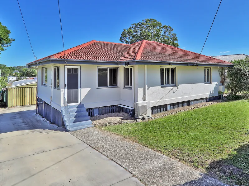 SECURED THREE BEDROOM HOME - FULLY AIR-CONDITIONED - MANSFIELD HIGH CATCHMENT