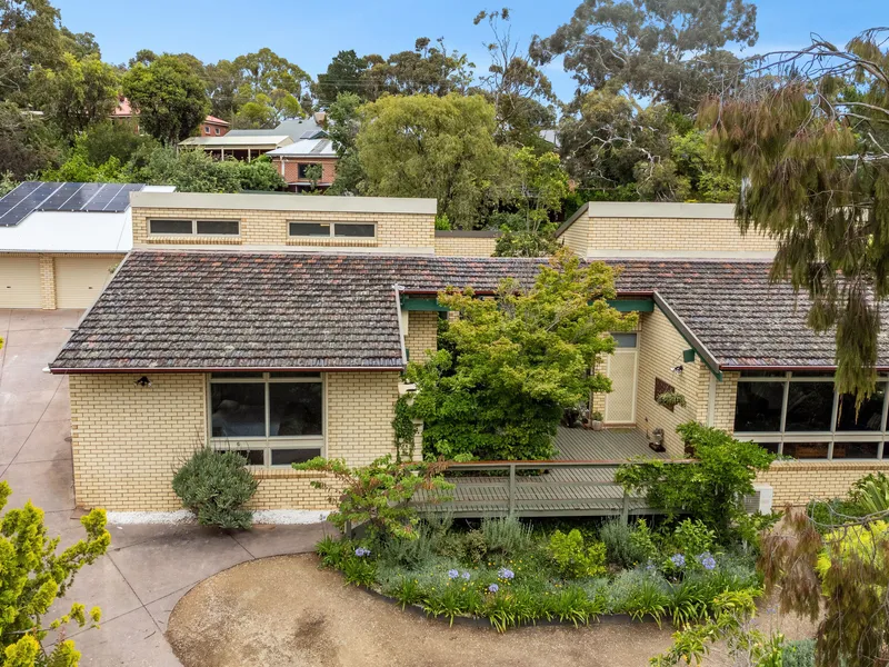 DISCOVER YOUR OWN POT OF GOLD