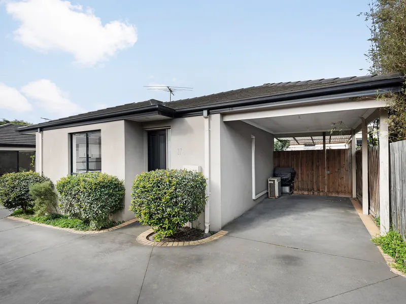 Spacious & Stylish single level living