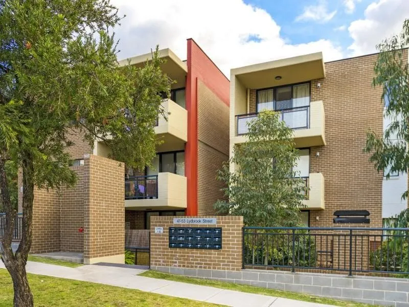 2 Bedroom Apartment NOW LEASING!!