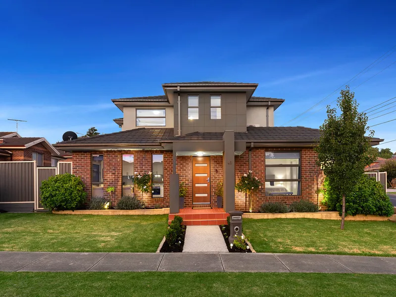 Stunning Street Frontage Beauty