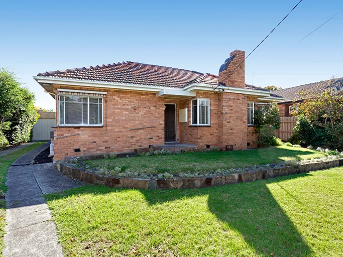 Please contact Molly Rogerson to arrange an inspection; SandringhamPM2@hodges.com.au