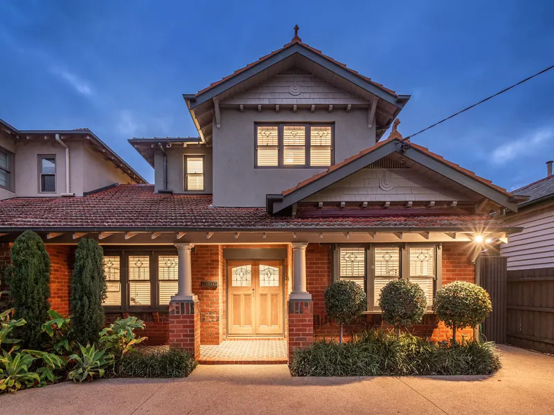 Family Success and Entertaining Prowess in the Heart Of Hawthorn