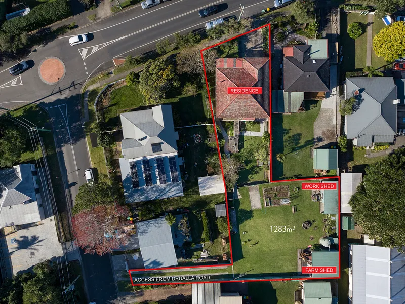 Dual street access to extra large 1283 sqm block