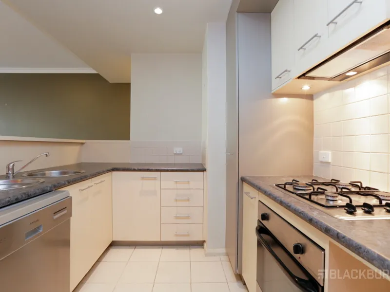 SECURE PARKING, AIR CONDITIONING & CLOSE TO SUBI SQUARE