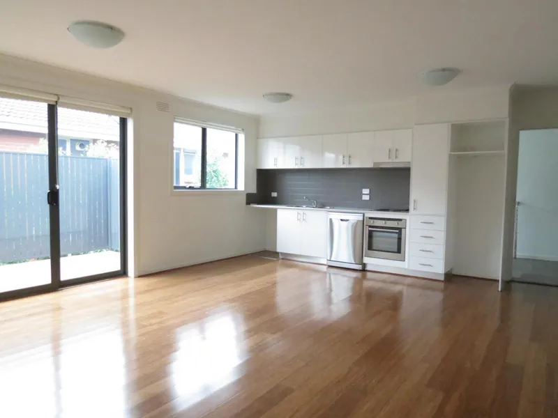 SPACIOUS TWO BEDROOM APARTMENT!