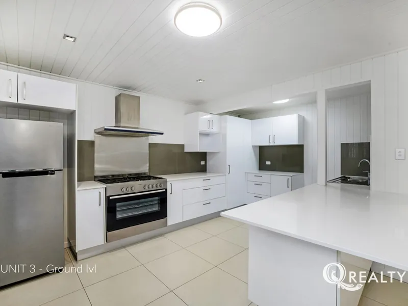 Ideal for 2 People! Huge Unit!