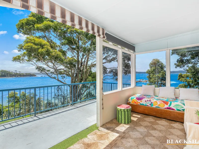 RARE HEADLAND WITH SENSATIONAL VIEWS