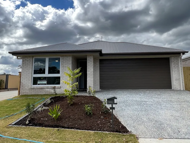 BRAND NEW HOME FOR RENT IN BETHANIA!