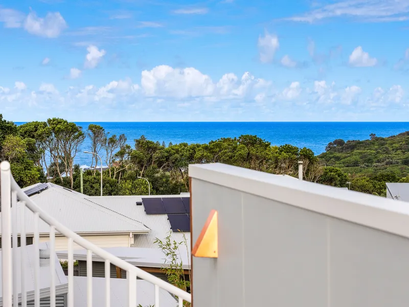 Magnificent build with panoramic ocean views
