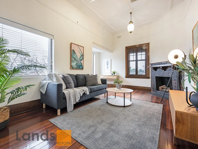 Spacious & Stylish Apartment within 3km to the CBD