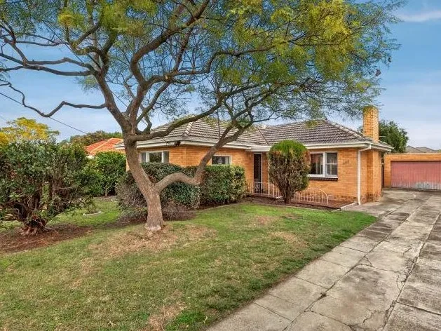 FRONT HOME WITH LEAFY YARD &  LOCK UP GARAGE