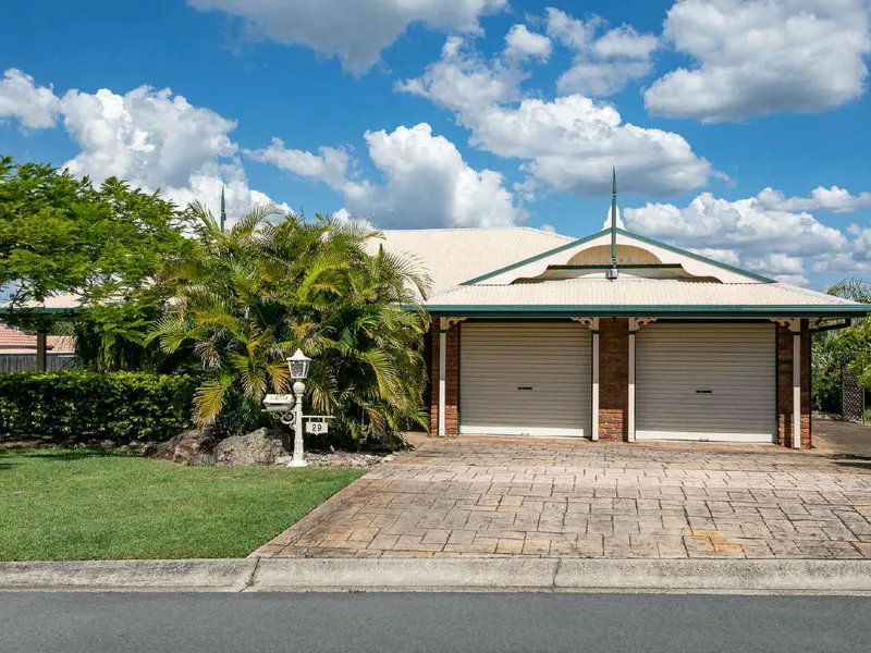 Marvellous Family Home on Elevated Lot with Superb Outlook