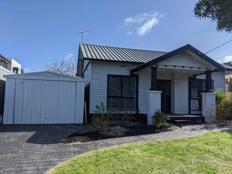 RENOVATED FAMILY HOME WITH LARGE ALFRESCO LIVING