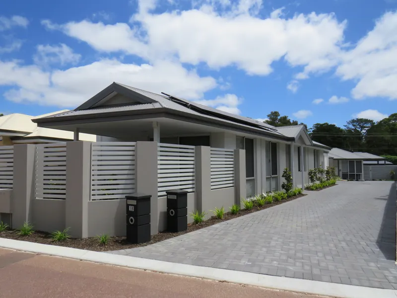 Walk to Kalamunda townsite