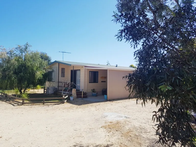 Lifestyle, Income, Shed & Home