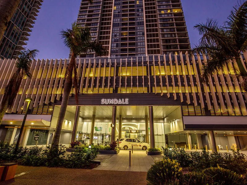 Modern 2 bedroom apartment living at low level in Brighton Sundale